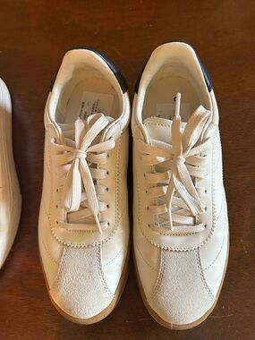 Women’s Cole Han Cream Lace-Up Sneakers with Gum Sole
